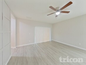 9539 Oglethorpe Dr in Groveland, FL - Building Photo - Building Photo