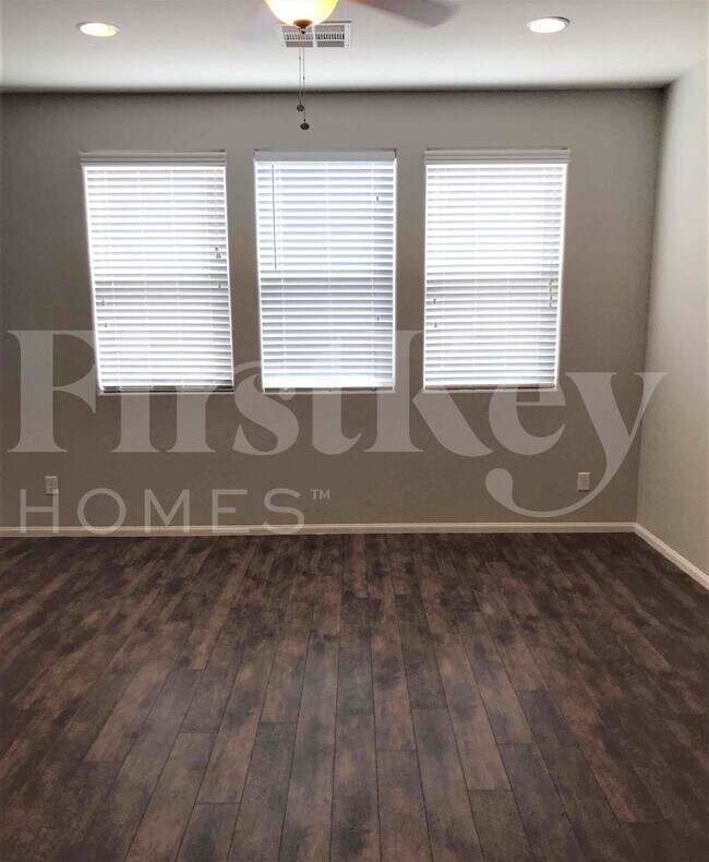 9809 Dryden Ct in Las Vegas, NV - Building Photo - Building Photo