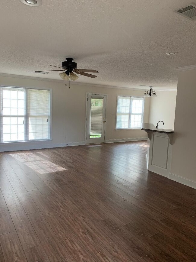 property at 123 Birchleaf Ln
