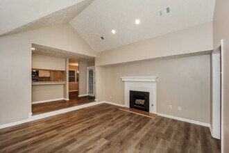 540 Hillsdale Dr in Fayetteville, GA - Building Photo - Building Photo