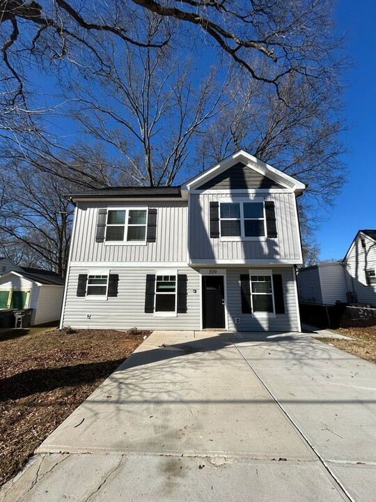 509 Cook St in Kannapolis, NC - Building Photo