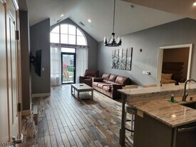 200 NJ-94 in Vernon, NJ - Building Photo