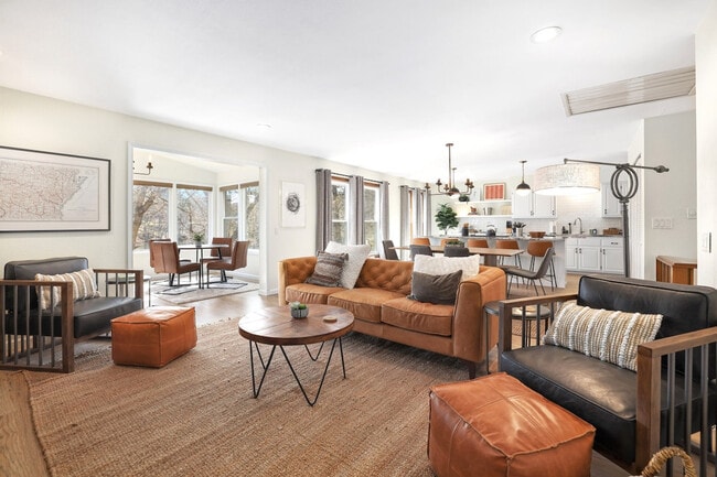 property at 15 Baywater Ln