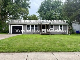 11613 W 69th Terrace in Shawnee, KS - Building Photo