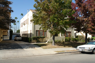 1129 N Maryland Ave in Glendale, CA - Building Photo - Building Photo