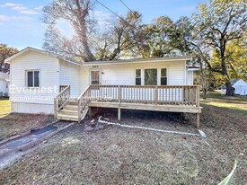 203 Woodbine St in Hopewell, VA - Building Photo