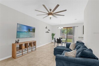 2480 Seven Oaks Dr in St. Cloud, FL - Building Photo - Building Photo