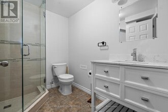 23 Elephant Hill Dr in Bowmanville, ON - Building Photo - Building Photo