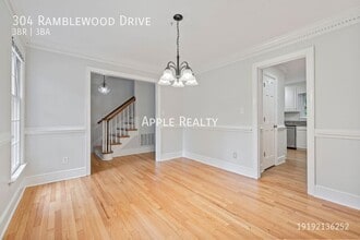 304 Ramblewood Dr in Raleigh, NC - Foto de edificio - Building Photo