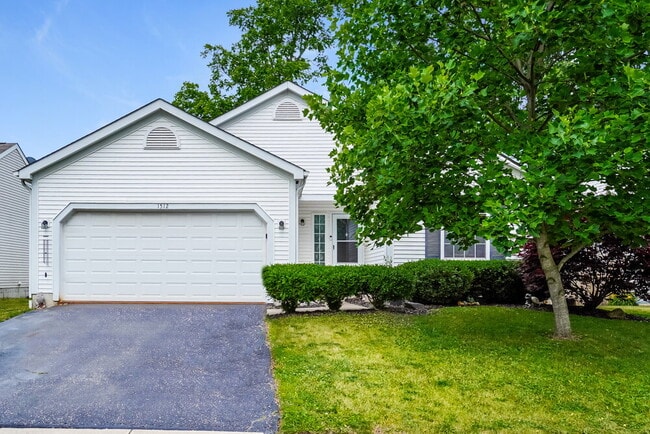 property at 1512 Meadowlark Ln