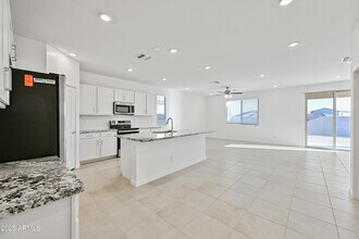 25243 W Bowker St in Buckeye, AZ - Building Photo - Building Photo
