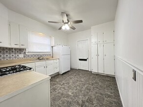 621 E 24th St in Dubuque, IA - Building Photo - Building Photo