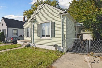 3 bedroom Eastpointe $1300 in Eastpointe, MI - Building Photo - Building Photo