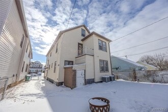 20 Tacoma Ave in Buffalo, NY - Foto de edificio - Building Photo