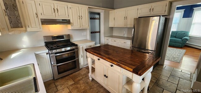 25 Ferguson Ave in Port Jervis, NY - Building Photo - Building Photo