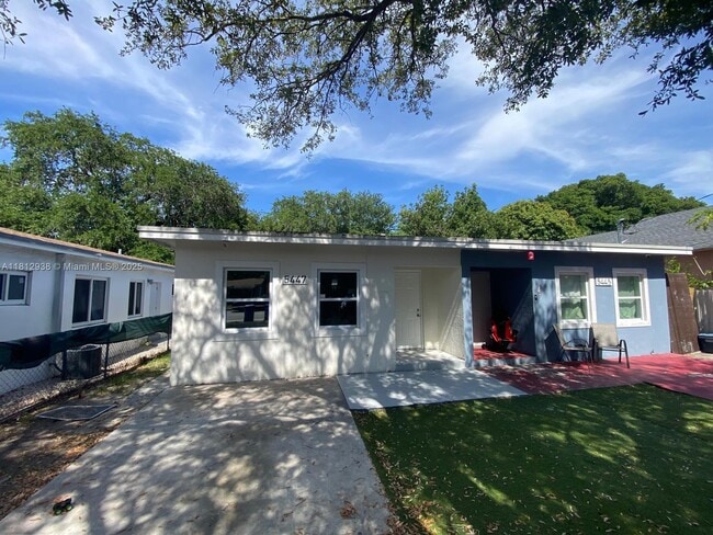 5447 NW 5th Ct in Miami, FL - Building Photo - Building Photo