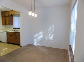 2220 Claremont Ln-Unit -B in Tallahassee, FL - Building Photo - Building Photo