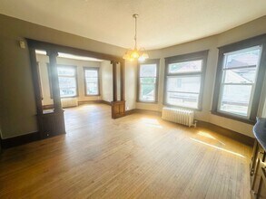 1414 Golden Valley Rd in Minneapolis, MN - Building Photo - Building Photo