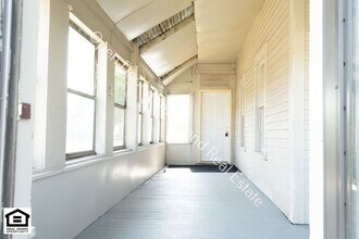 200 John St in Butler, IN - Building Photo - Building Photo