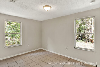 2123 W 39th St in Jacksonville, FL - Foto de edificio - Building Photo