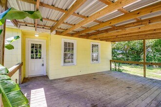 3901 McKinney Dr in La Marque, TX - Building Photo - Building Photo