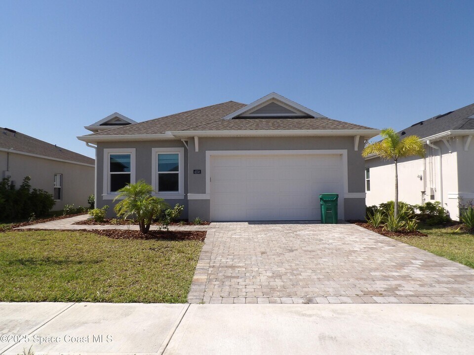 4258 Trovita Cir in West Melbourne, FL - Building Photo