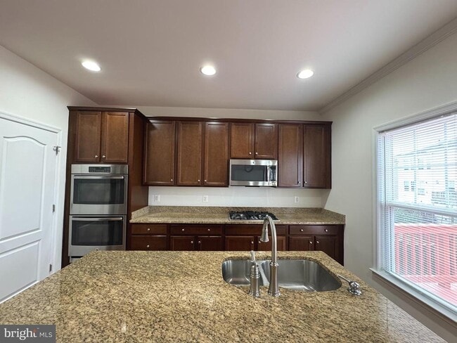 property at 41831 Diabase Square