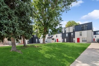 Villages at Gateway in Denver, CO - Building Photo - Building Photo