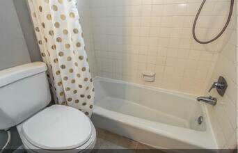 11423 Wickersham Ln in Houston, TX - Building Photo - Building Photo