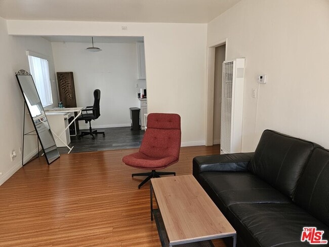 1022 S Catalina St in Los Angeles, CA - Building Photo - Building Photo