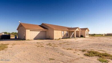 37718 W Wedgewood Ave in Tonopah, AZ - Building Photo - Building Photo