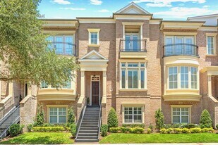 30 History Row in The Woodlands, TX - Building Photo