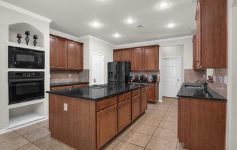 16015 Los Sedona in Helotes, TX - Building Photo - Building Photo