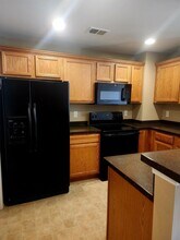 55439 Ambassador Ct in Shelby Township, MI - Building Photo - Building Photo