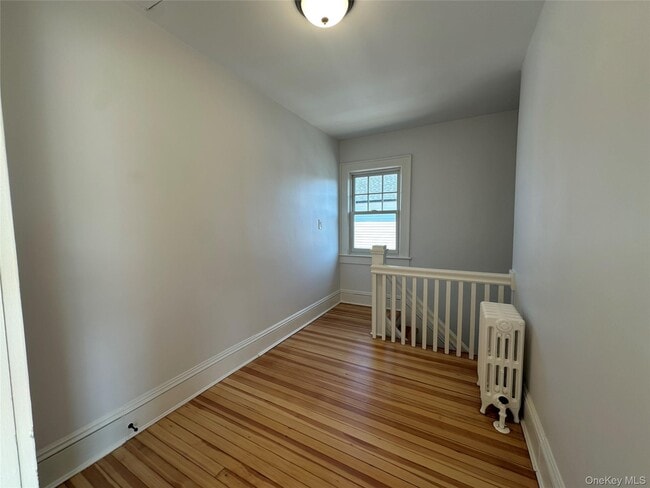 40 Smith St in Glen Cove, NY - Building Photo - Building Photo
