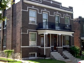 4406 Alaska Ave Apartments