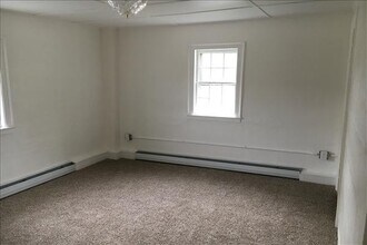 1-3 Lincoln Ave in Newmarket, NH - Building Photo - Building Photo