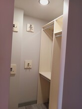 4808 Moorland Ln in Bethesda, MD - Building Photo - Building Photo