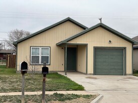 503 E Rice St in Lubbock, TX - Building Photo