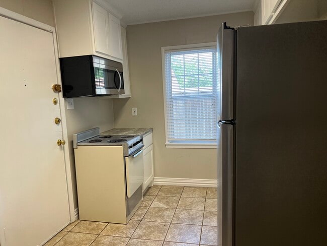 2204 29th St in Lubbock, TX - Foto de edificio - Building Photo