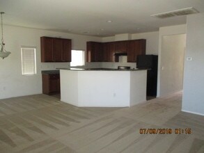 5724 Port Douglas Ct in Las Vegas, NV - Building Photo - Building Photo