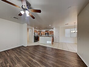 15424 W Poinsettia Dr in Surprise, AZ - Foto de edificio - Building Photo