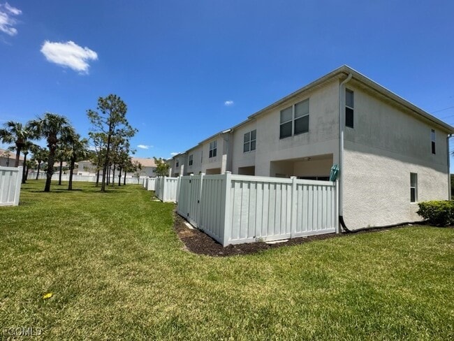 property at 3627 Pine Oak Cir