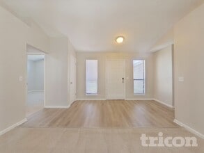 7412 Amandas Crossing Dr N, Unit 435 in Jacksonville, FL - Building Photo - Building Photo