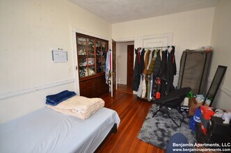 77 Walnut St, Unit 1 in Brookline, MA - Building Photo - Building Photo