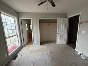 1211 Redbud St in Franklin, KY - Foto de edificio - Building Photo