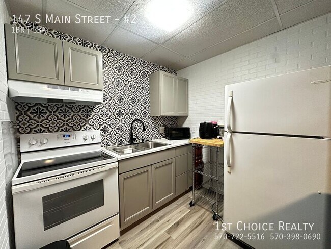 147 S Main St in Jersey Shore, PA - Building Photo - Building Photo