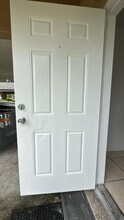 2880 NW 12th Ct in Fort Lauderdale, FL - Building Photo - Building Photo
