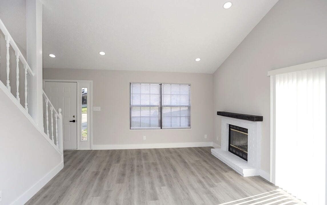 Yorktowne Farms Community in Greenwood, IN - Building Photo