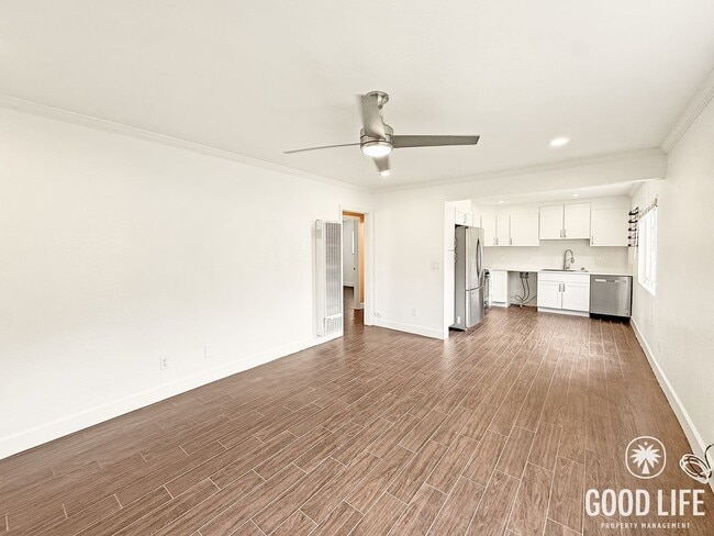 2033 Oliver Ave in San Diego, CA - Building Photo - Building Photo